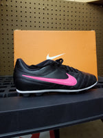 NIKE JR CHASER FG-R SOCCER CLEAT LAST ONE 4.5y