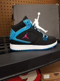 GIRLS JORDAN 1 FLIGHT grade school 4.5y last one