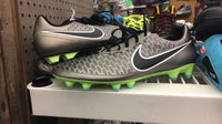 NIKE MAGISTA SOCCER CLEATS MEN'S & GS